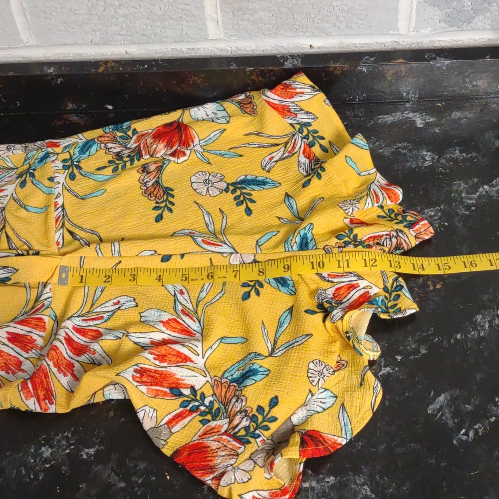 FREE w Bundle Love Tree Yellow Tropical Floral Print Ruffled V-Neck Romper Small